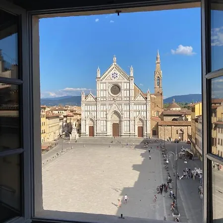 Attico In Piazza Santa Croce Appartamento